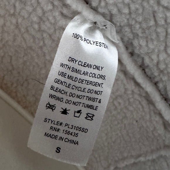 Present and Love Women’s Tan Sherpa-Lined Suede Jacket, Size S - Cozy & Stylish - Picture 12 of 13